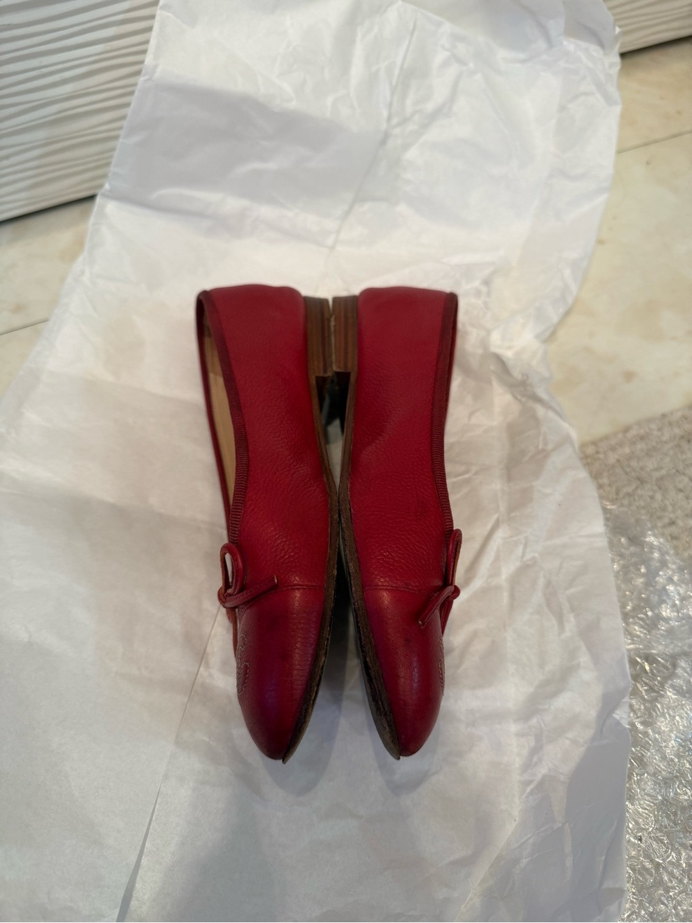 CHANEL Red Leather CC Bow Ballet Flats - Picture 3 of 7